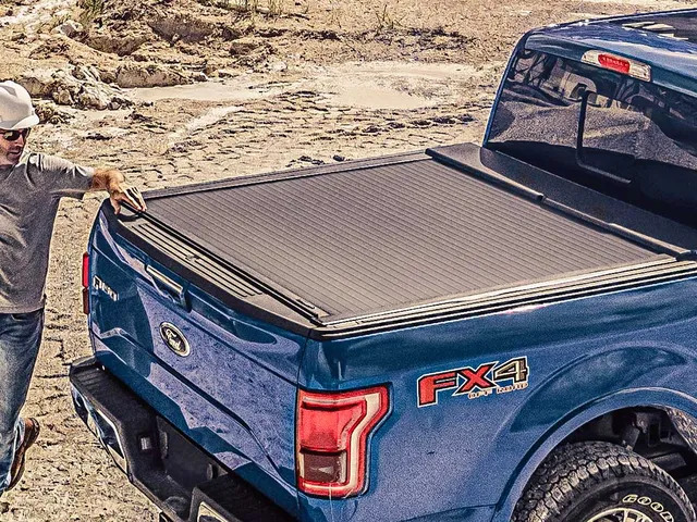 Roll-N-Lock – Truck Bed Covers